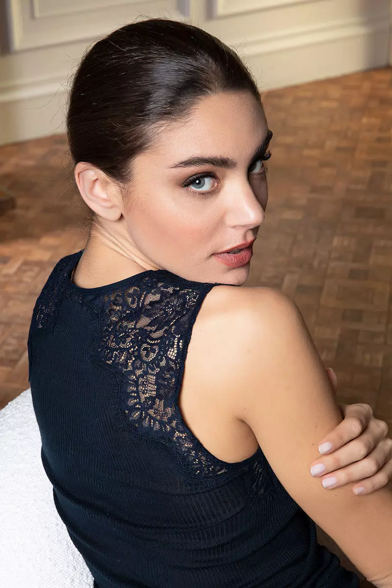 AnyConv.com__anj9210_plaisircaresse_teeshirtsansmanchebienetre_pierrebleue_4_1.jpg-S Lise Charmel, Plaisir Caresse Palaidinė trumpomis rankovėmis