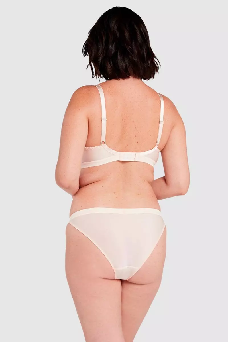 Liemenėlė__CB-73AAJ28-23-POWDER IVORY-SO_100_5 Sans Complexe, Arum Gloss Liemenėlė be pakietinimo