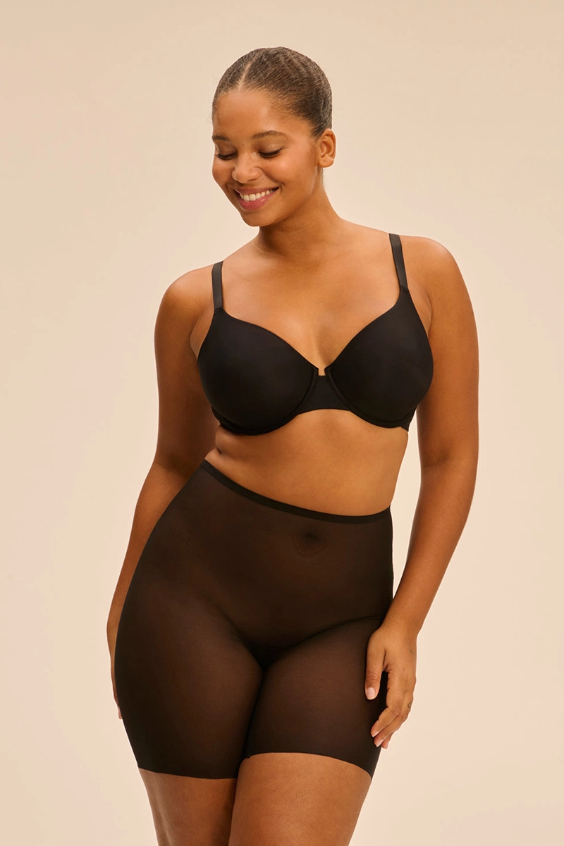 Simone Perele koreguojancios kelnaites