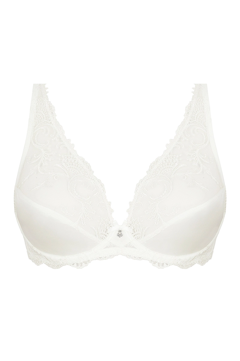 acc7480b_LIEMENELE:1 LIse Charmel Liemenle