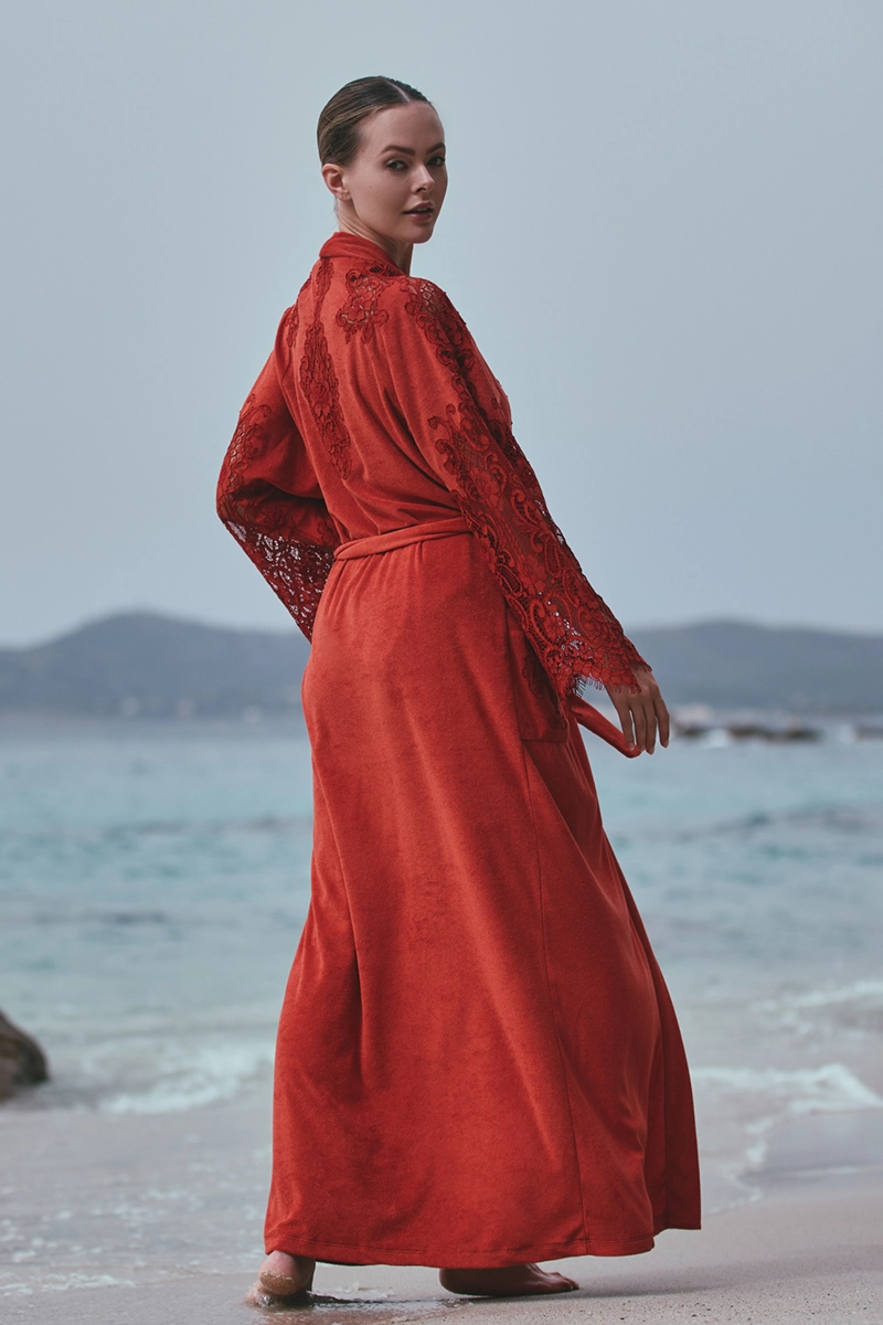 Marjolaine, Aphrodite Ilgas chalatas