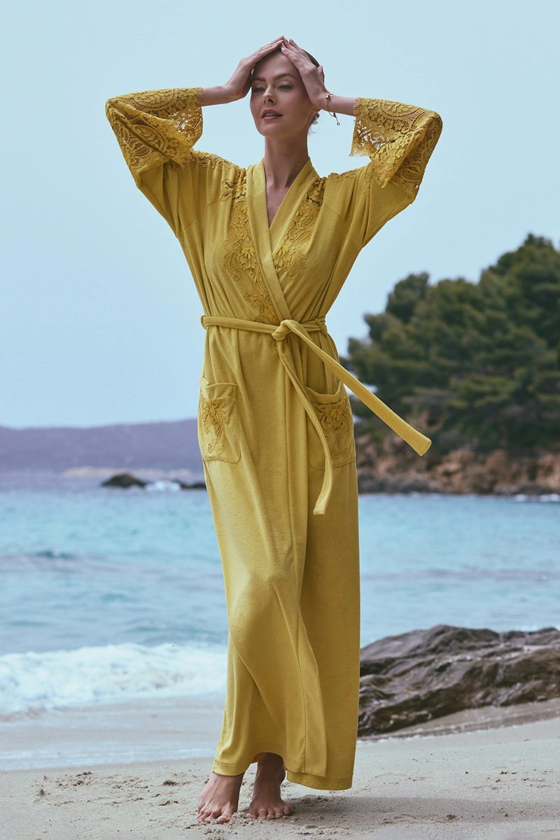 Marjolaine, Aphrodite Ilgas chalatas