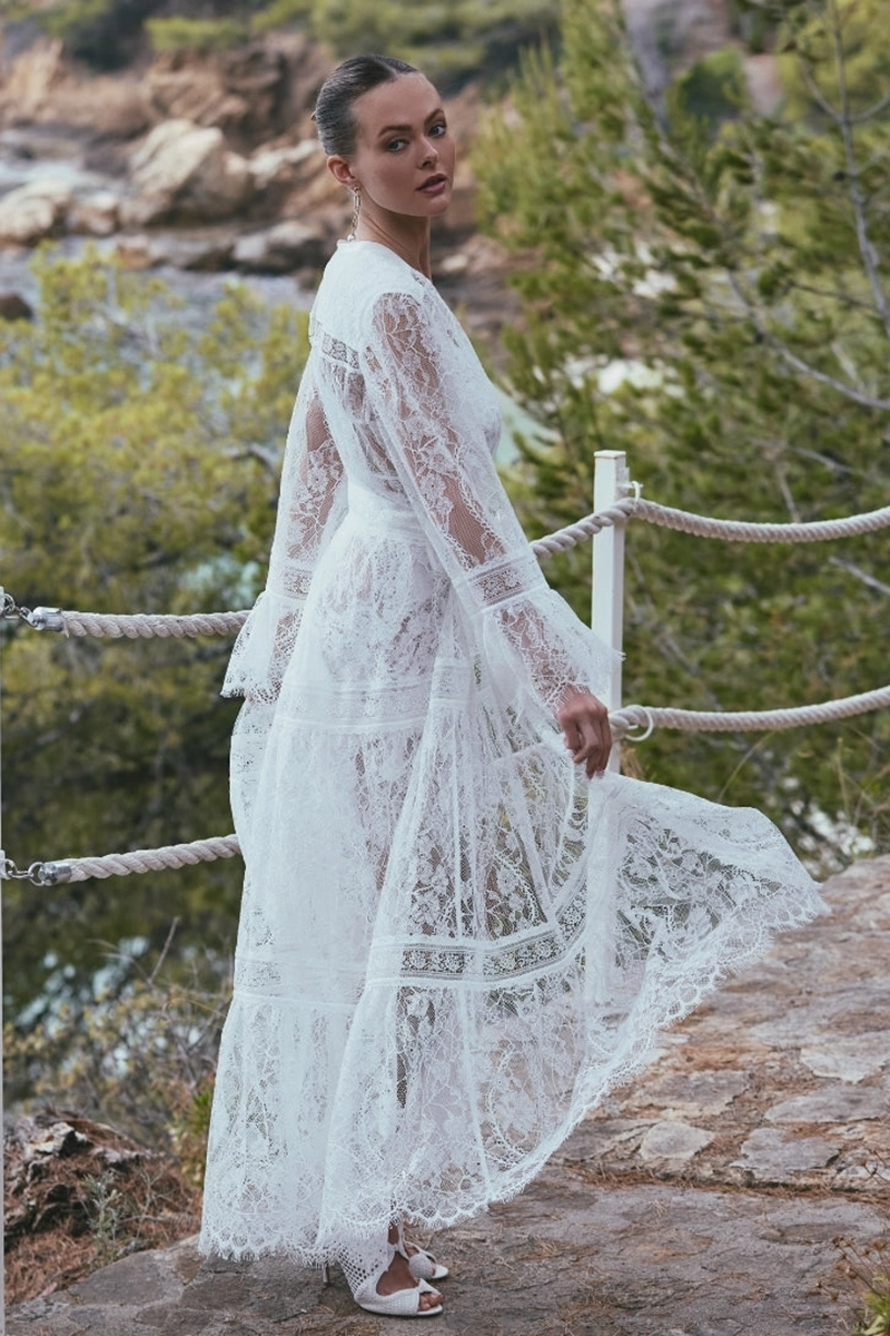 Marjolaine, Angele ilgas romantiškas penjuaras