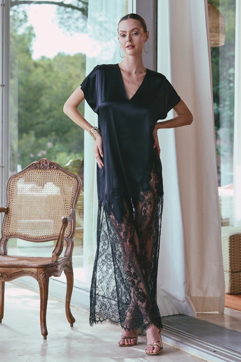 Marjolaine, Angele vidutinio ilgio naktinukų suknelė