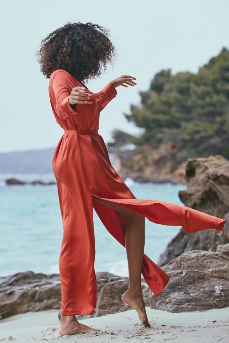 Marjolaine ilga suknelė-marškiniai.